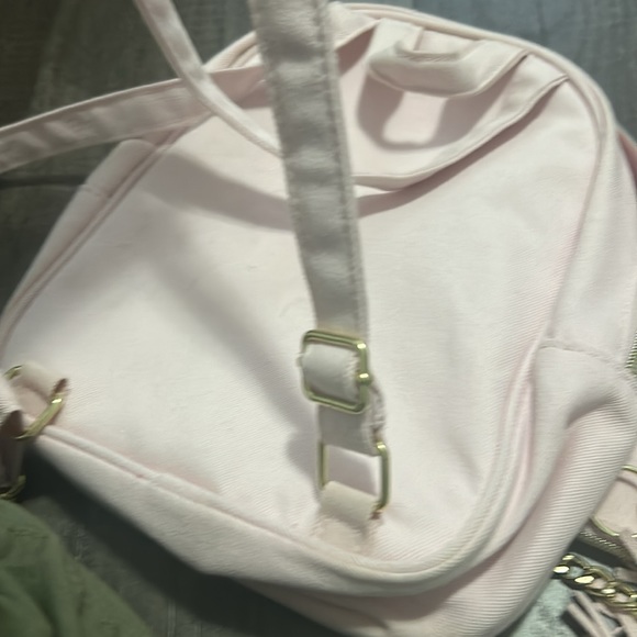 Pink backpack with coin pouch. Lined with a nice satin layer. - Picture 4 of 4